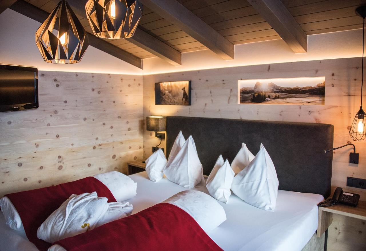 Hotel Goldknopf Alpe Di Siusi Exteriér fotografie
